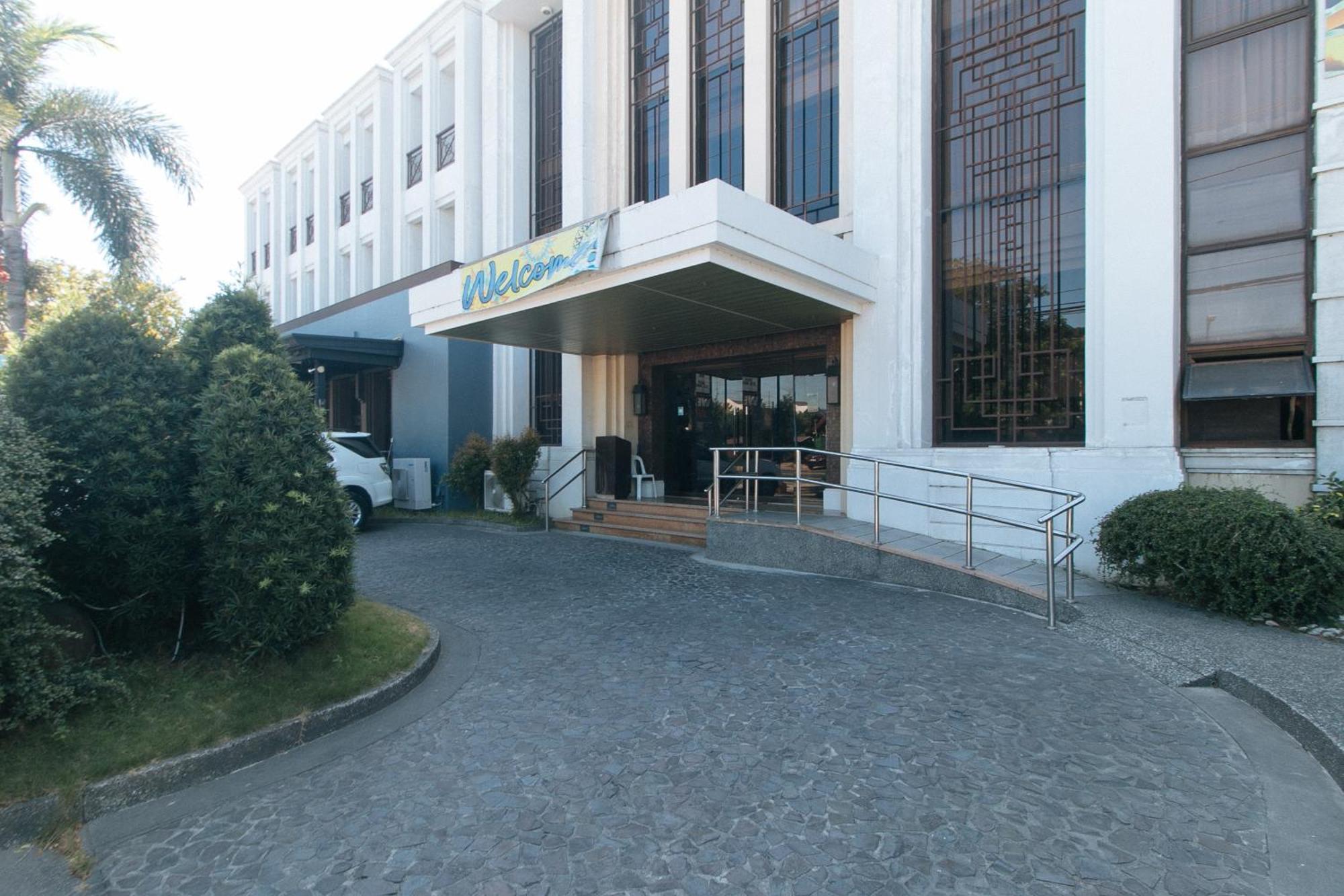 Bliss Hotel San Fernando Pampanga City Kültér fotó